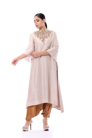 Embroidered Neck Kurta