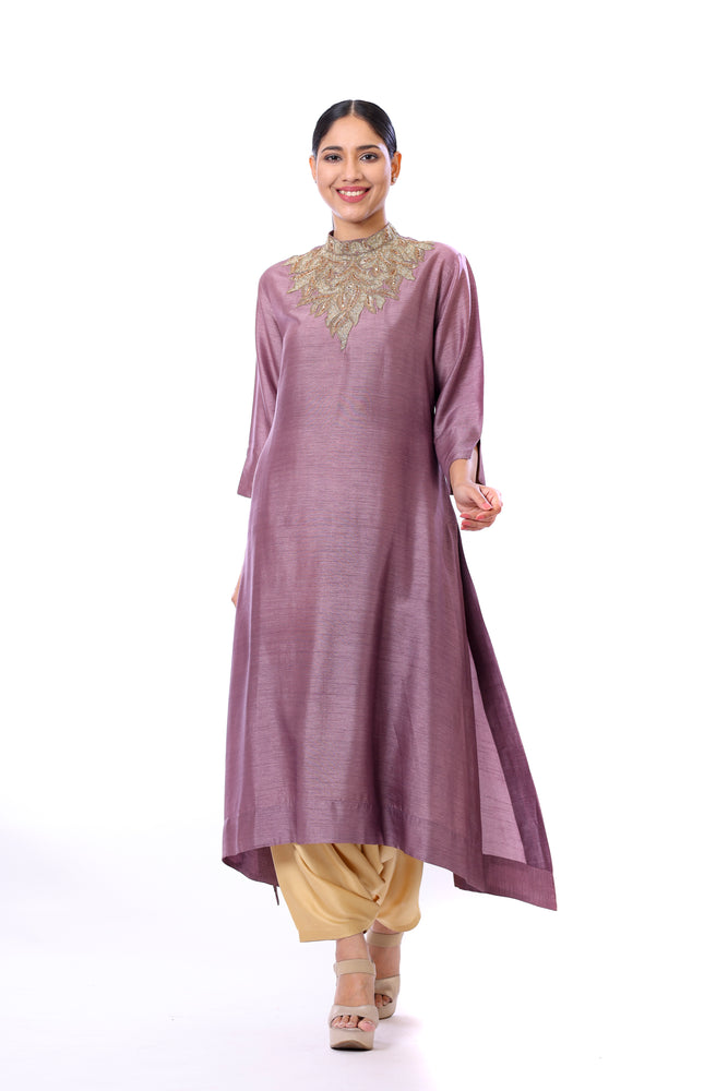 Embroidered Neck Kurta