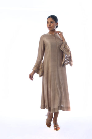 Sleeve Embroidered Kurta