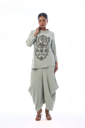 Roll Collar Embroidered Set