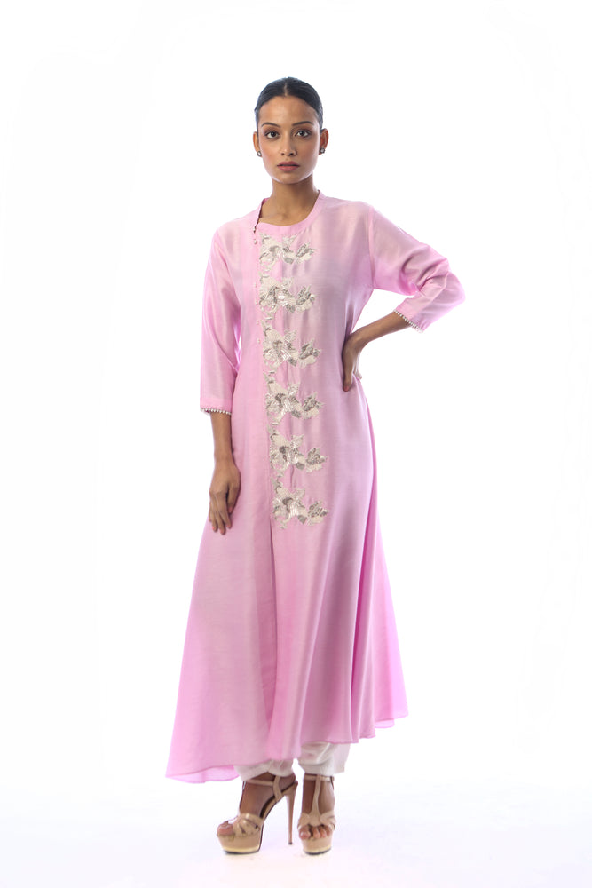 Side Slit Embroidered Kurta