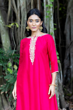 Front & Back Embroidered Kurta