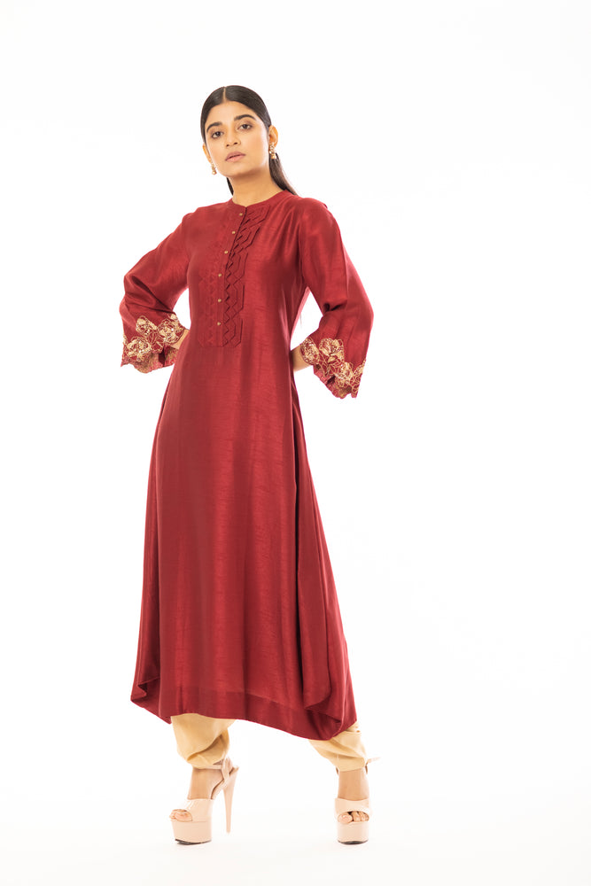 Floral Embroidered Sleeve Kurta