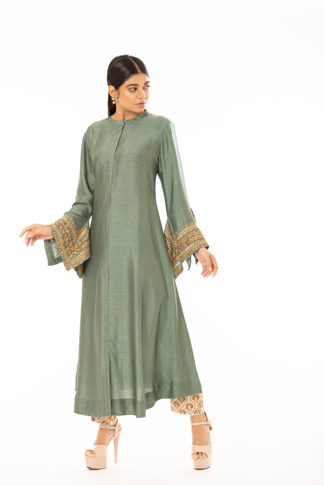 Sleeve Embroidered Kurta