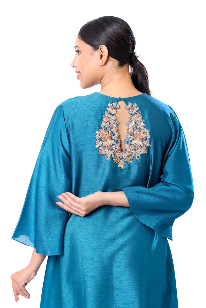 Neck & Back Embroidered Kurta