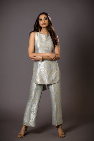 
                
                    Load image into Gallery viewer, Brocade Pant Suit
                
            