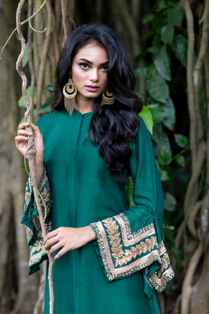 Sleeve Embroidered Kurta