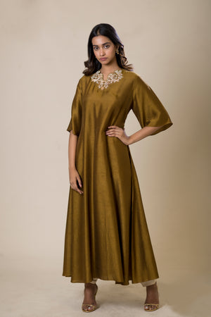 Neck & Back Embroidered Kurta