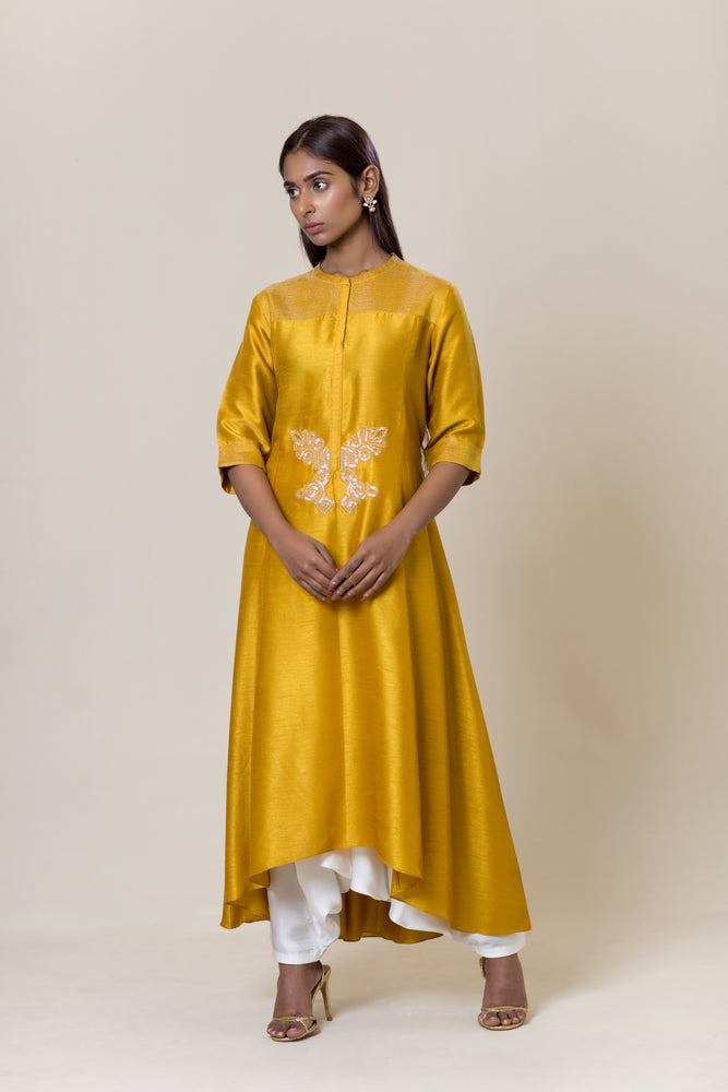 Embroidered High-low Kurta